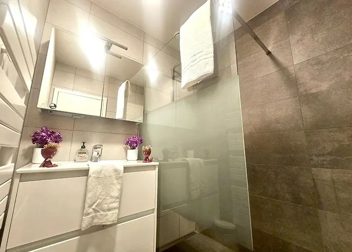 Daire Chic Living Two Bedroom *